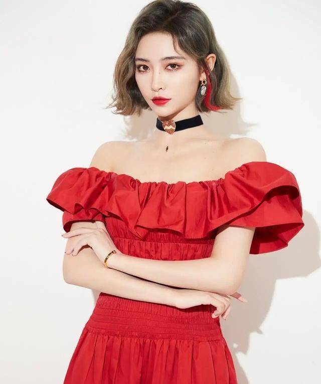 李宇春,张韶涵未进前三,年度女歌手前三名是她们_排名榜_实力_人气