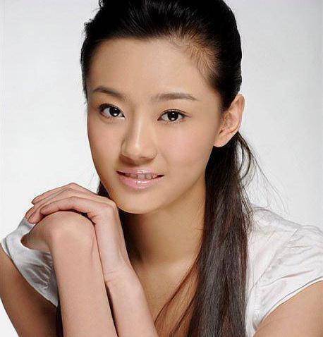 她叫曹佳睿,赵本山老师曾