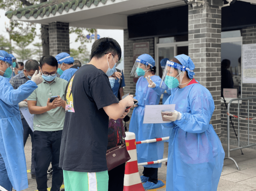 肇庆防疫志愿者,好样的!_防控_服务_疫情