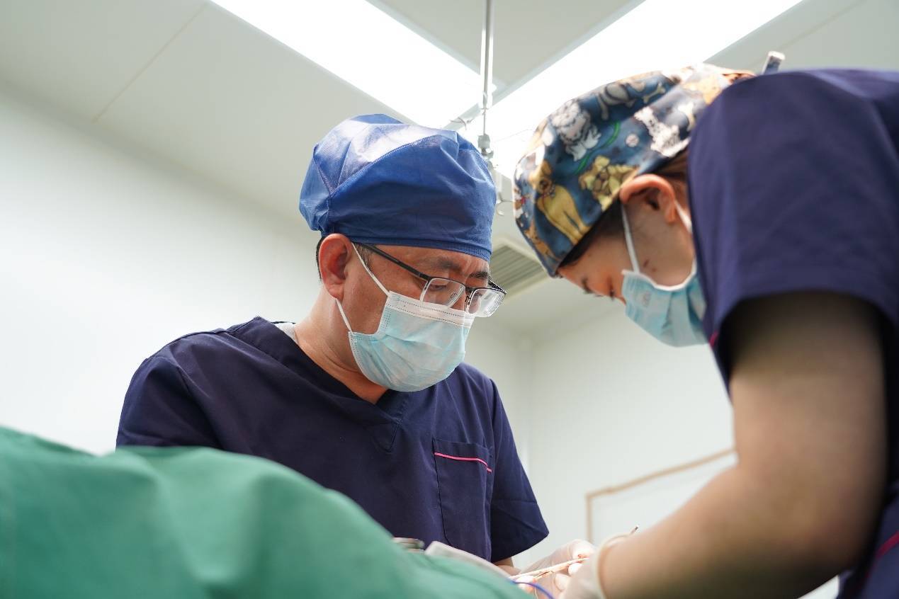 华中医疗天津总院技术院长艾伦为您解读不动刀魅眼术_问题_医生_眼袋