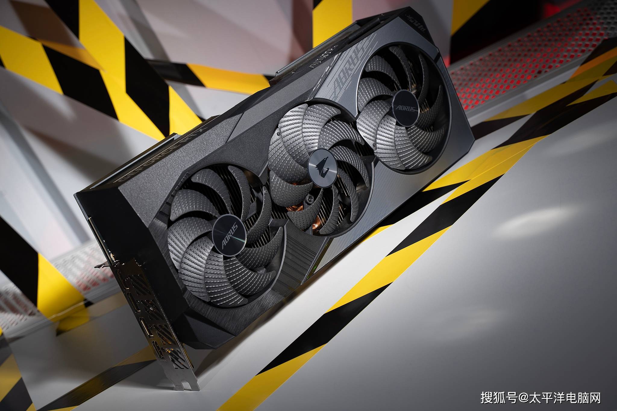 技嘉geforce rtx 4080 master超级雕图赏_性能_画质_到达