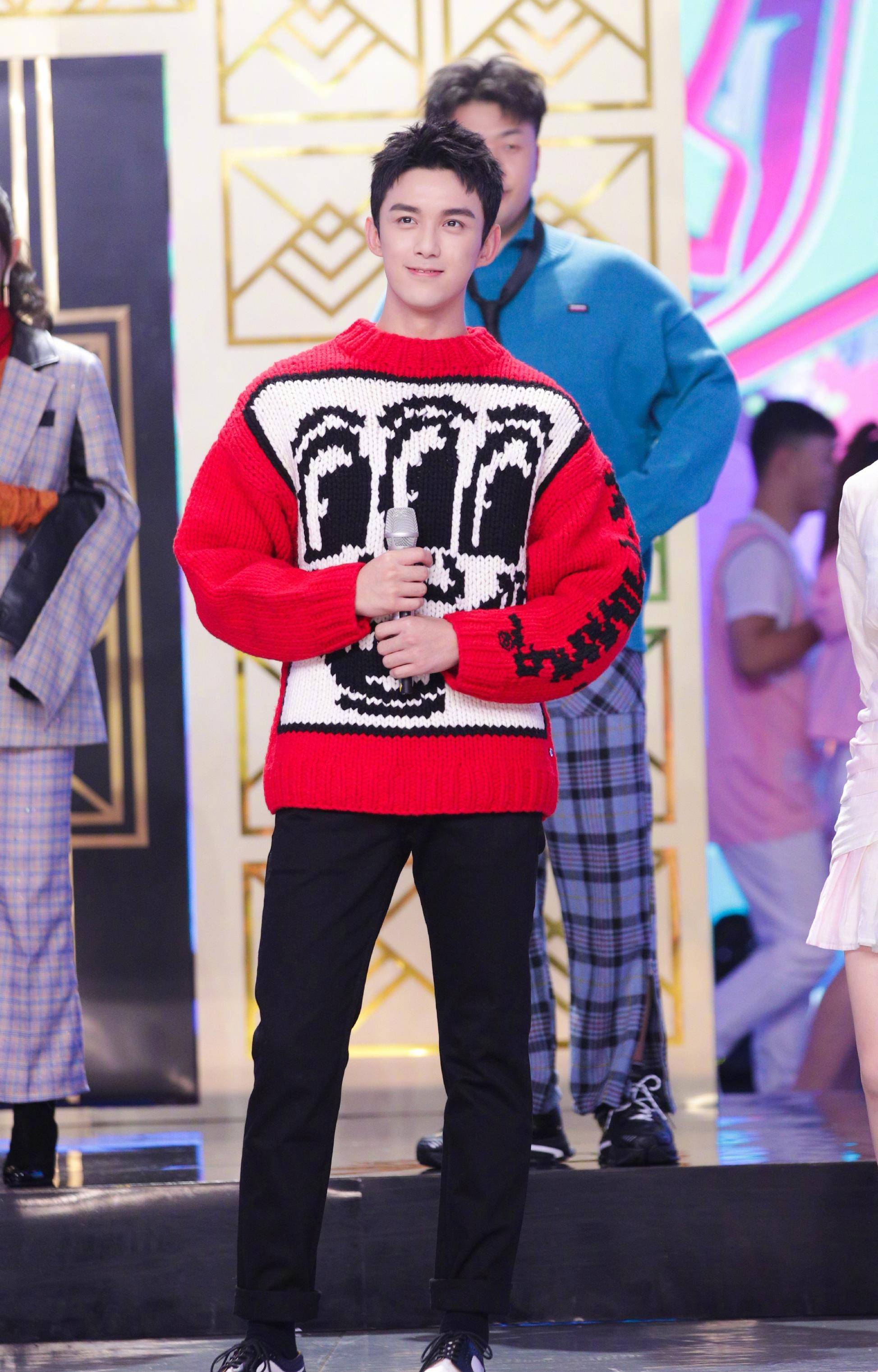 混得最好的童星吴磊,颜值十年如一日的帅气,怪不得那么多女粉!