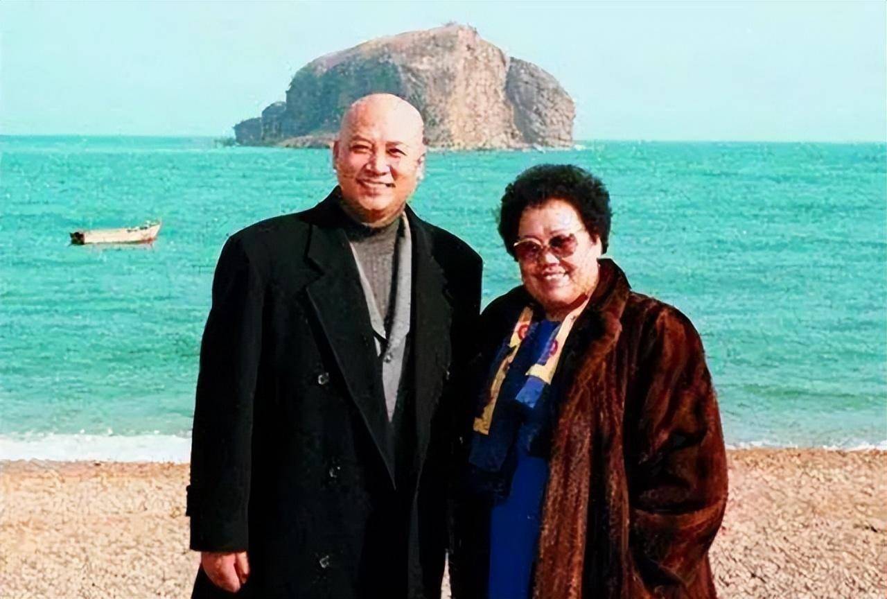 "陈丽华遗嘱曝光:女强男弱的婚姻中,男人付出了什么_迟重瑞_女人_丈夫