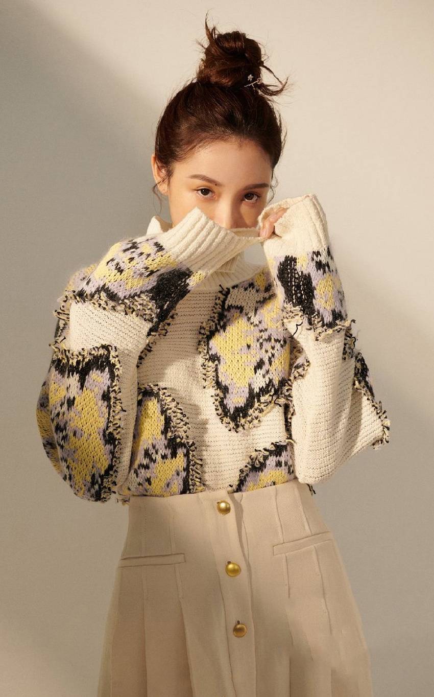 林小宅-青春活力诱人手机壁纸写真图片