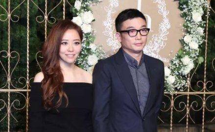 冯轲官宣与张碧晨开始新生活,网友替张靓颖打抱不平,发生了什么?