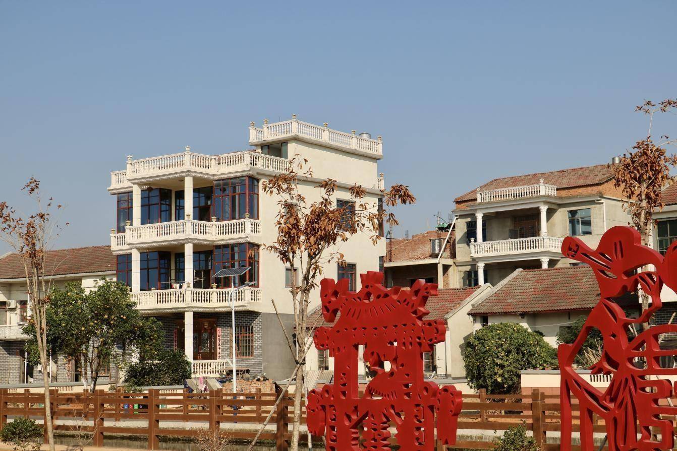 南昌县塘南镇:以党的二十大精神为引领 提升人居环境助力乡村振兴