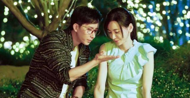 贺岁档跌破眼镜的两部电影,韩庚郑恺做梦笑醒,成龙光环不再!