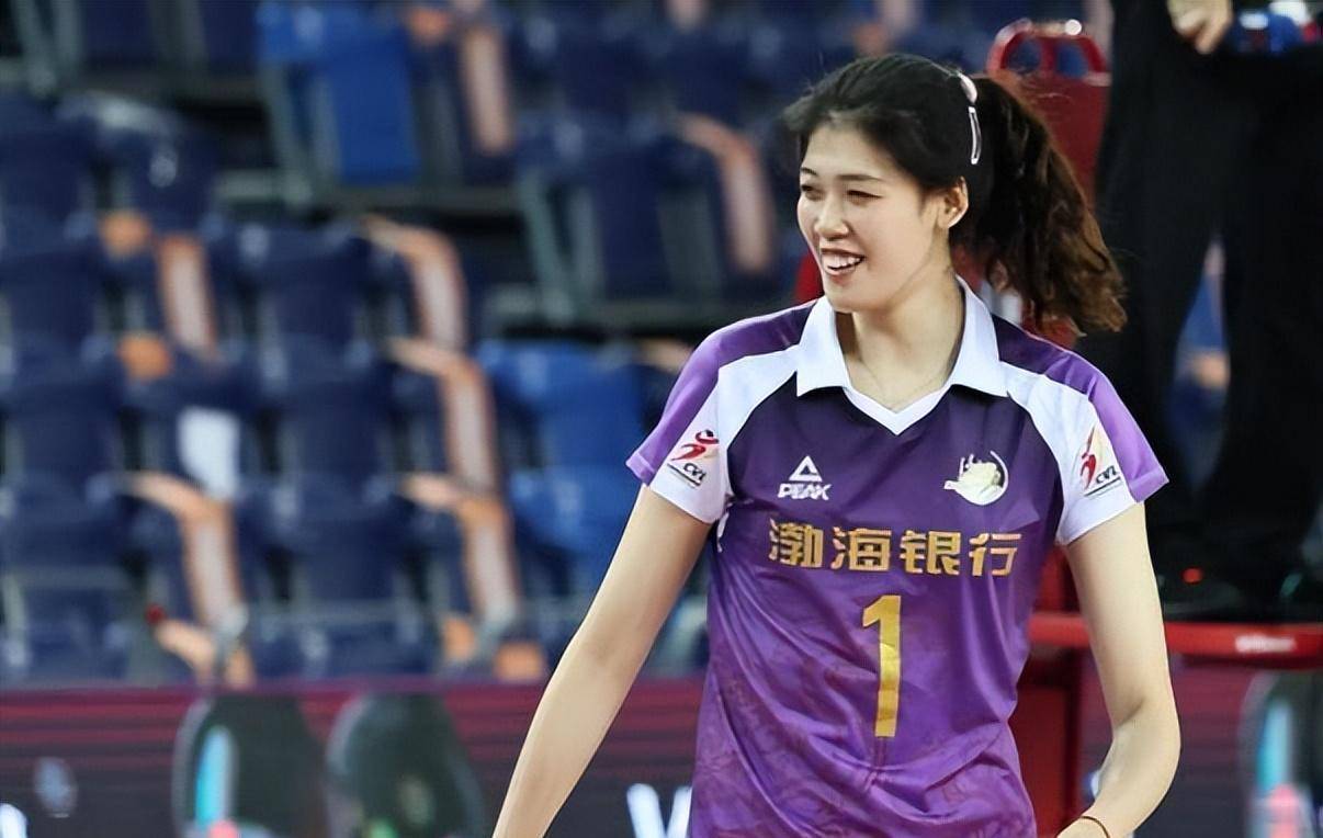 明晚李盈莹现身某品牌直播间!