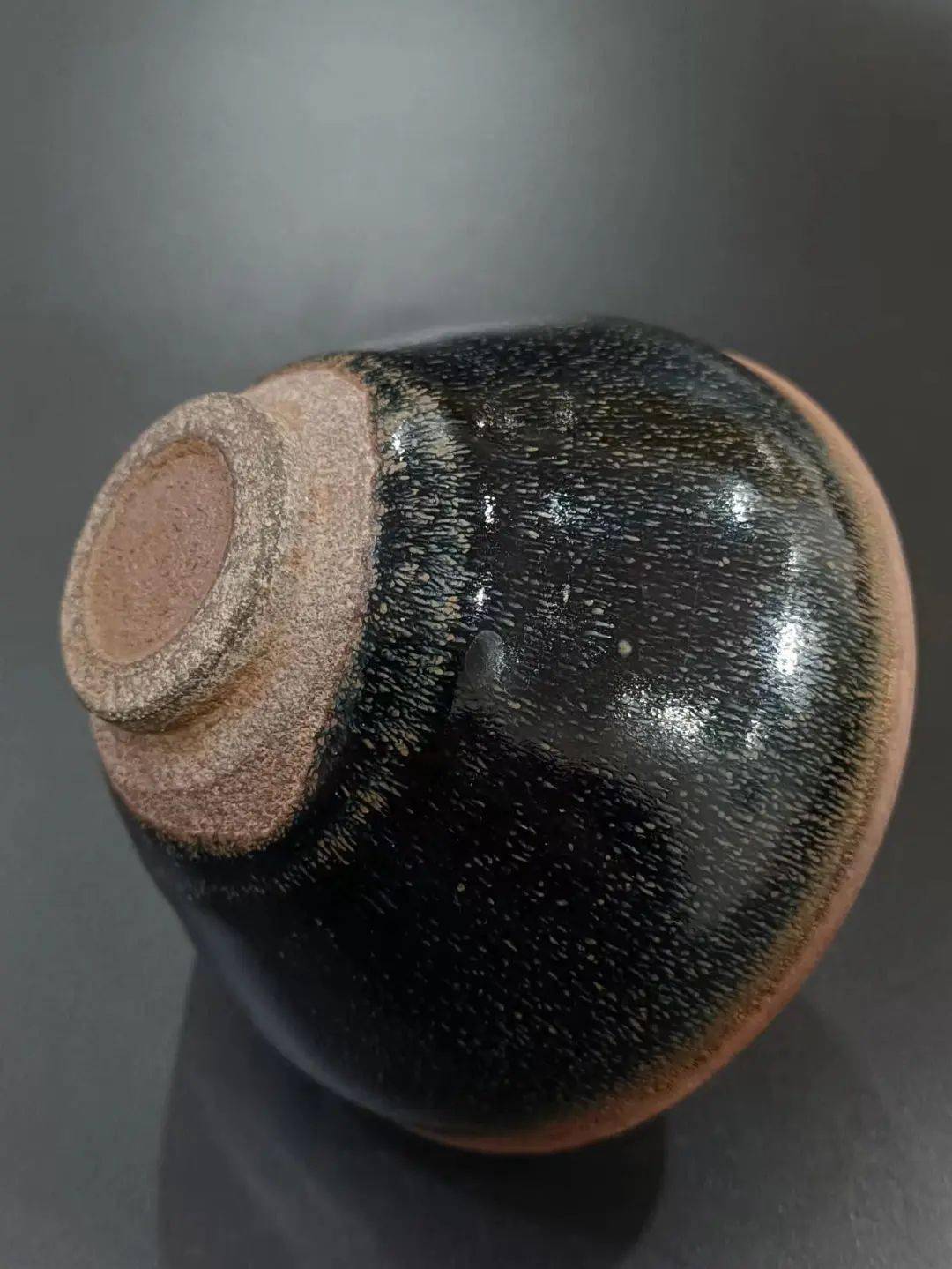 罕见:黑色建窑里一只珍贵的白兔毫盏_鹧鸪_全品_cm