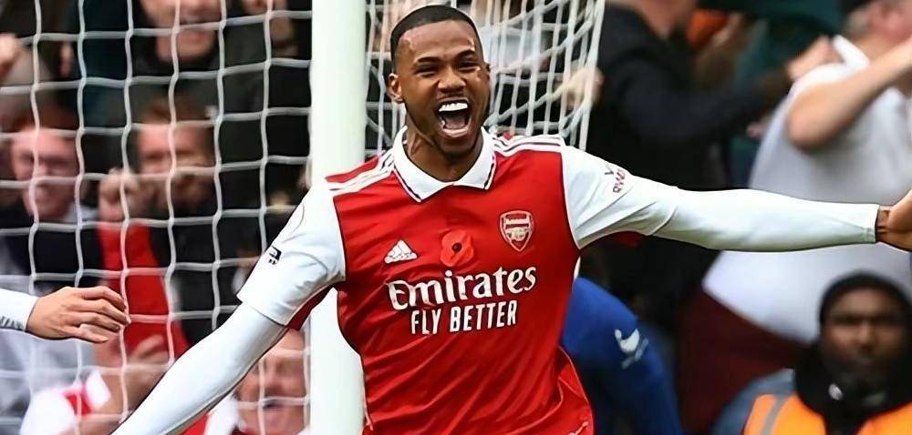 阿森纳小枪正式变大炮,曼联挨了维拉换帅的刀_比赛_哈格_曼城