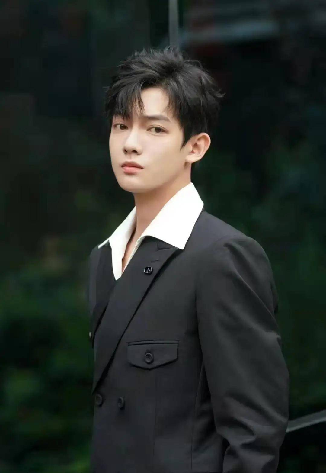 专访- 演员李逸男:少年不惧岁月长,彼方尚有荣光在_角色_如风_成长型