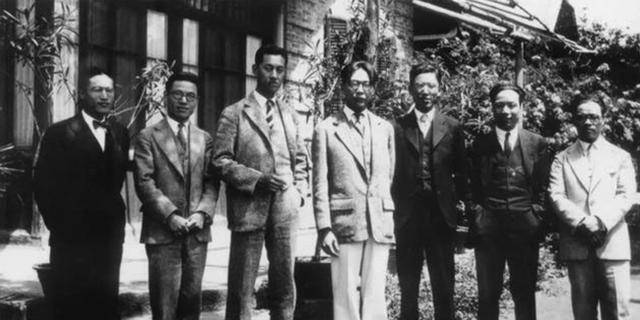 在那个时代大学生已经十分罕见,而能有叶企孙这样学术成就的人更是