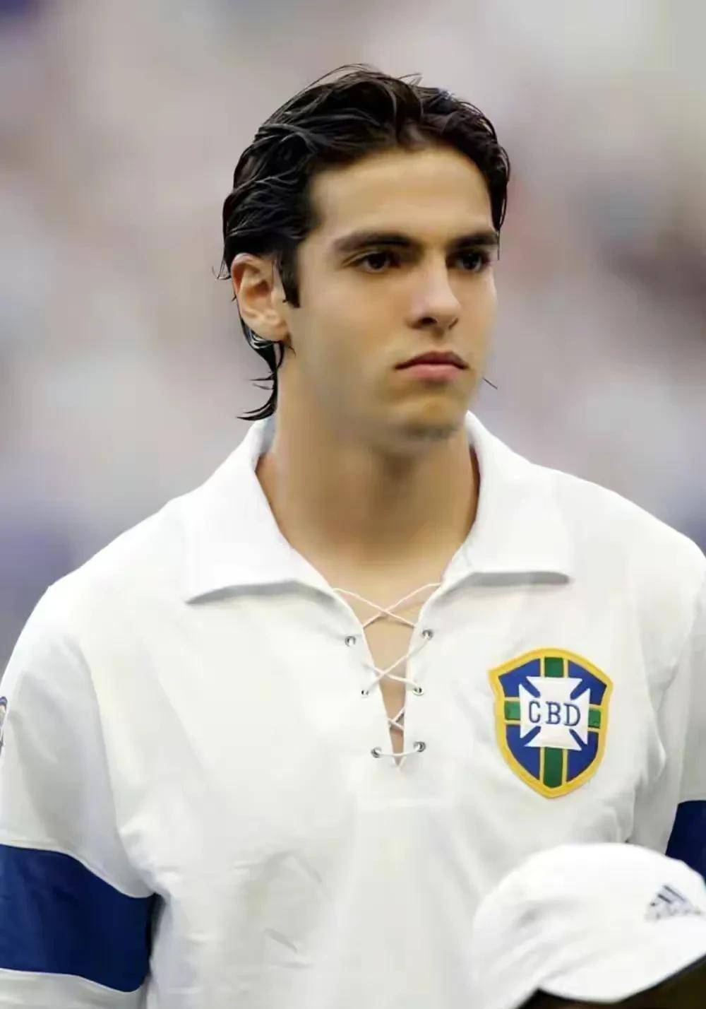 追星少年终究跟不上时代,"神之子"卡卡_巴西队_球迷_男人