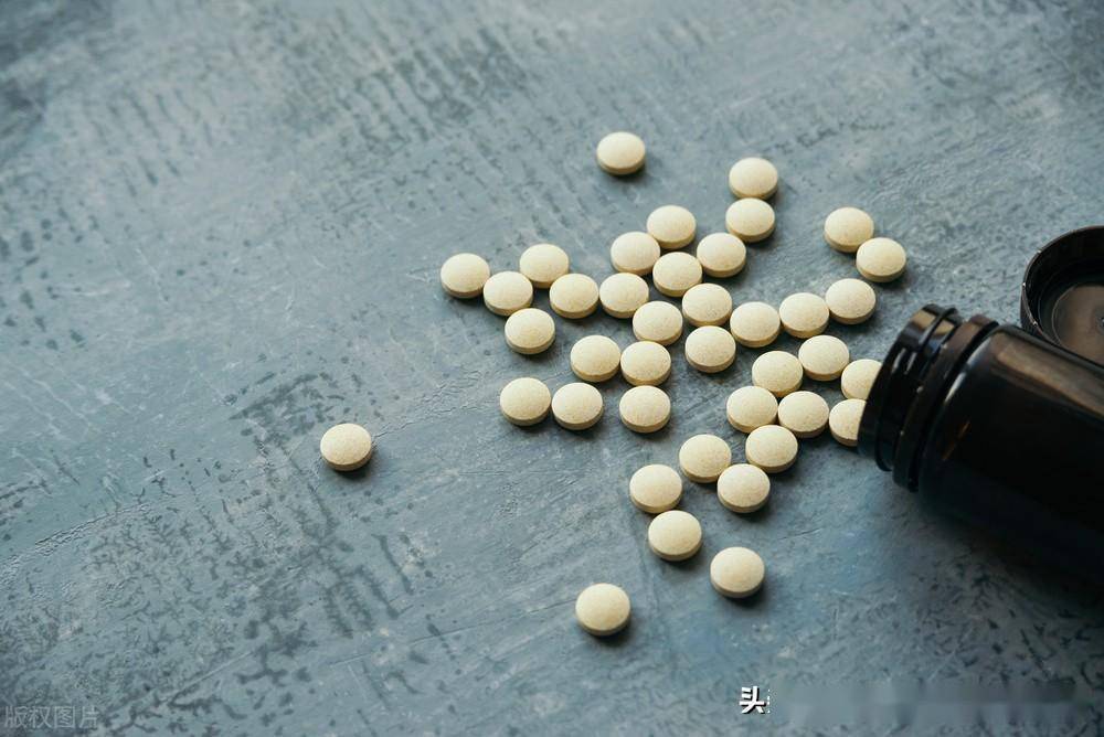 劳拉西泮,临床又被称为佳普乐,罗拉,是一种苯二氮卓类的短效安眠药