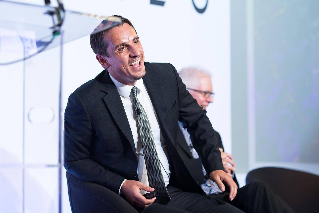 内维尔:c罗想留在顶级联赛踢欧冠,证明曼联对他的方式是错误的_欧洲