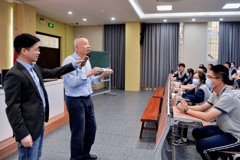 品玩数学之境|任勇老师的讲座,原是这样有趣_思维_方法_教育