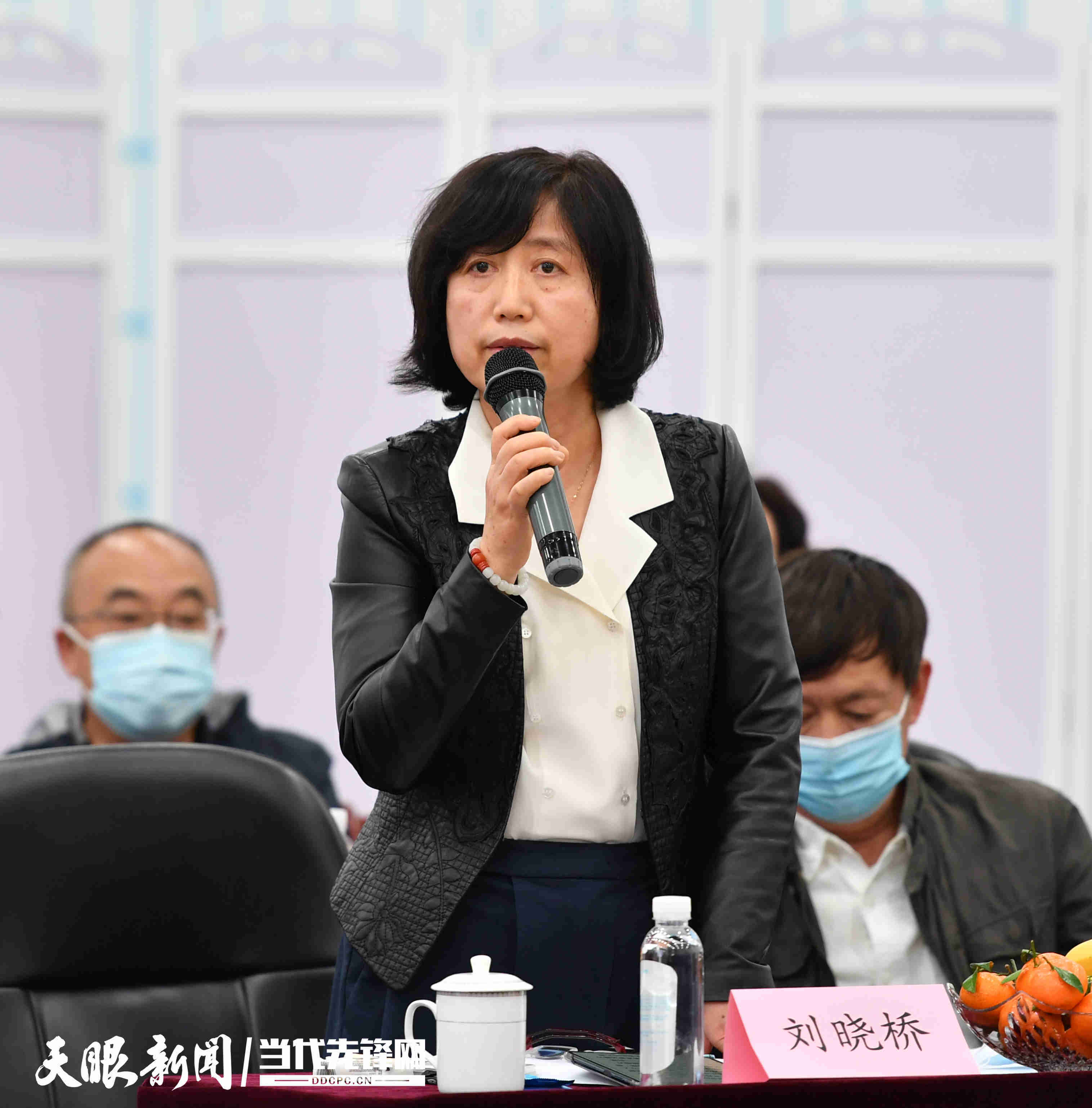 刘晓桥作交流发言贵州日报报刊社社长邓国超表示,作为