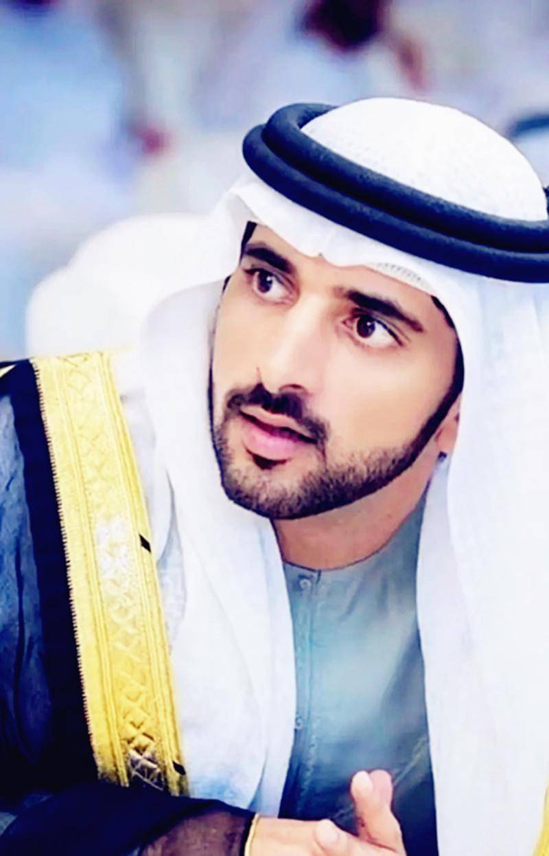 中东第一美人谢克哈,等了表哥30年,婚前婚后穿搭大变样_哈曼丹_王子和