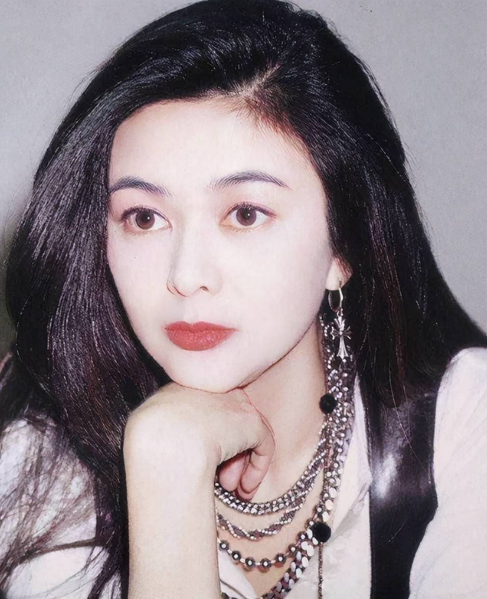 香港第一美人关之琳爱情:19岁结婚,两嫁富商,大方承认当小三_婚姻