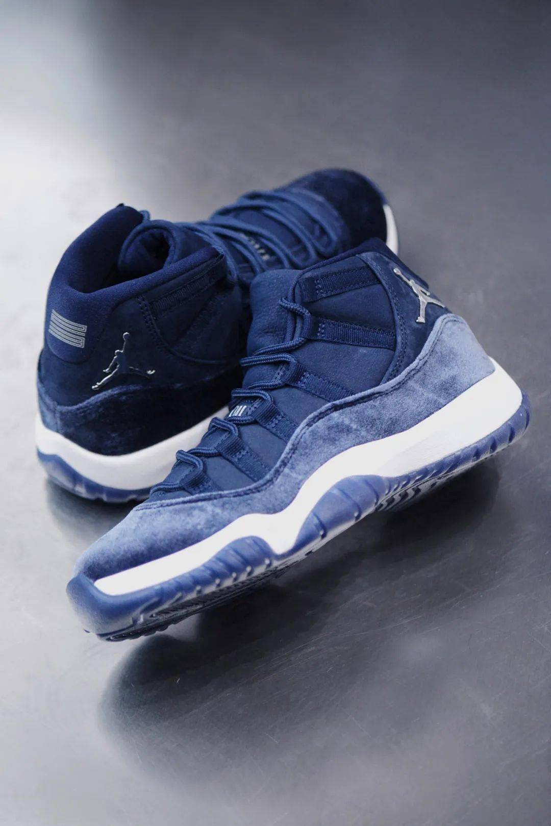 wmns air jordan 11 retro midnight navy