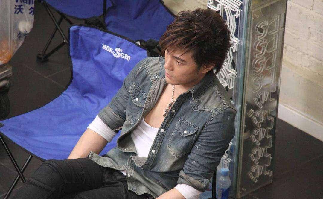 18年后《花香》再次响起,叹物是人非,但激情仍在_许绍洋_薰衣草_生活