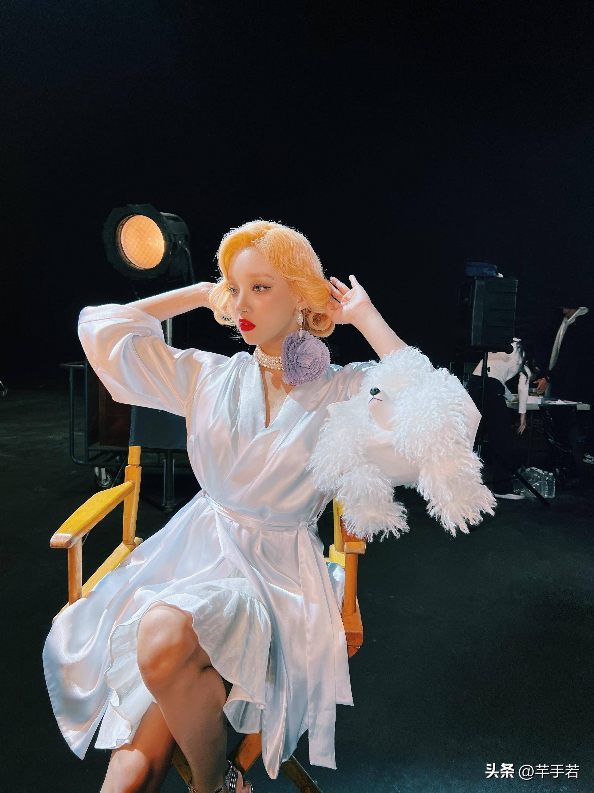 的队友而发挥出了自己的最大潜力,队友也因为田小娟的作品获得了成功