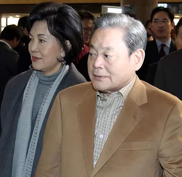 韩国第一名媛林世玲:嫁三星掌门人受尽委屈,与男星李政宰很甜蜜_李在镕_洪罗喜_婆婆
