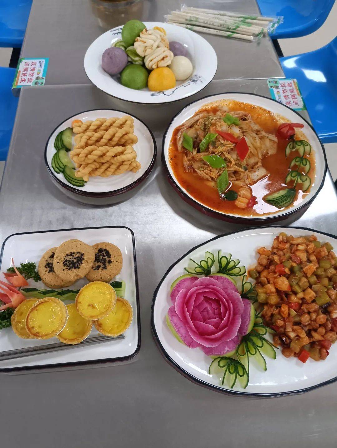 西咸新区秦汉渭柳初级中学餐厅举行厨师基本功大赛_服务_方面_进行