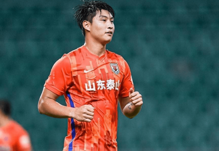 第二,中国足球在翟飙蔡晟这样的足球选材篮球化的死胡同上依旧在撞了