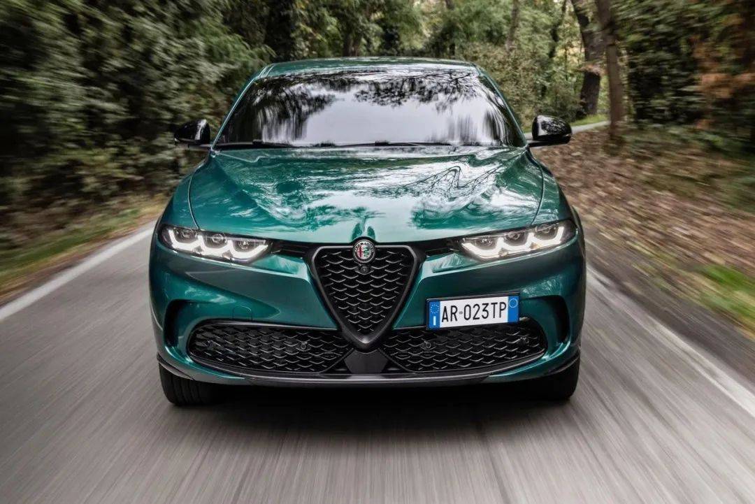 阿尔法·罗密欧开启电动化,tonale插电式混合动力q4了解一下_搜狐汽车