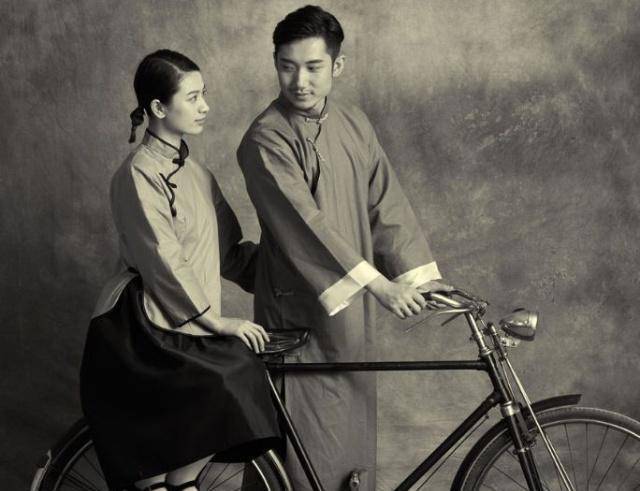 了一番大事业,他也真的是先立业再成家,后也遇上了现在的妻子张幼兰