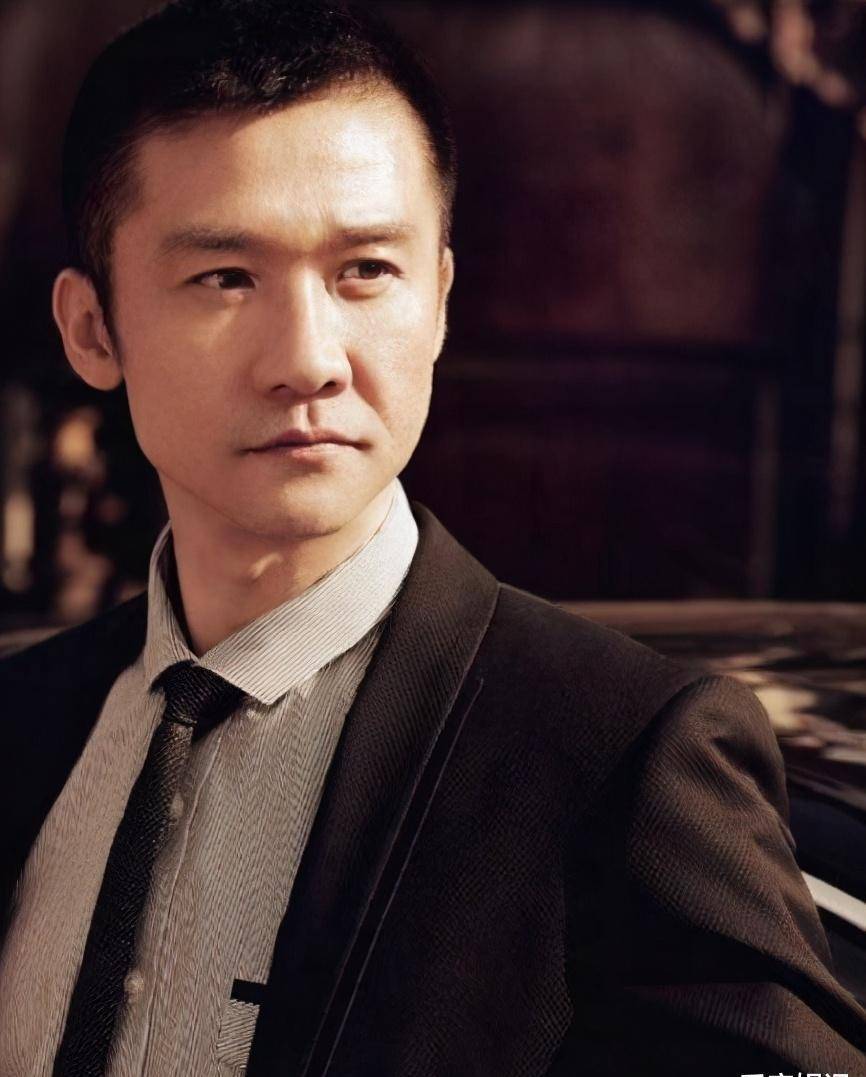 花13年捧红丈夫黄志忠,却被柯蓝"夺"走,今何音现状出人意料_角色_演艺