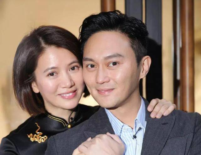 罗兆辉袁咏仪秘密爱情,与何鸿燊暧昧不清,大婚之日张智霖既往不咎