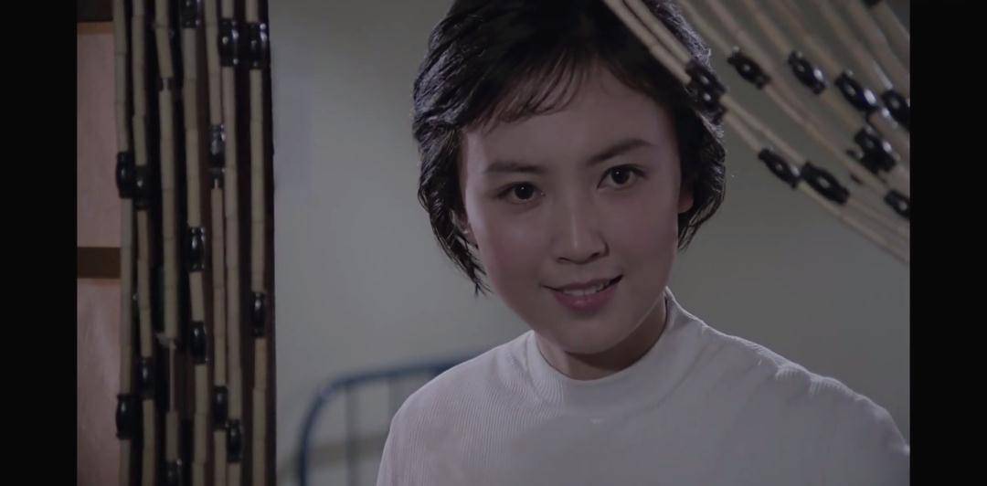 甜美,朴素,还有干练——电影《车水马龙》里的赵静形象赏析