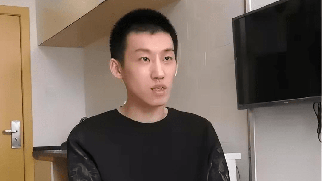 最惨富二代丁伟:玩共享单车破产,父母被捕女友跑路,结果如何?