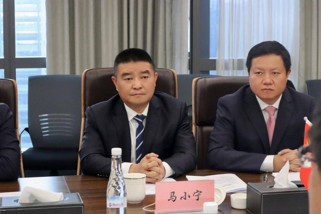 首先,凉山州委常委,州政府常务副州长,党组副书记向贵瑜在致辞中表示