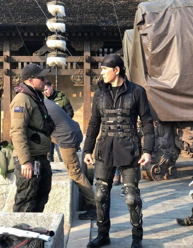 59岁费翔凭借身材上热搜,"纣王"要是这样,谁不想当妲己呢?