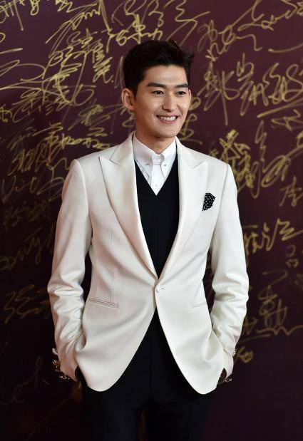 张翰(原名张汉,俗称拖油瓶)影视演员,也知法犯法?犯法视频?