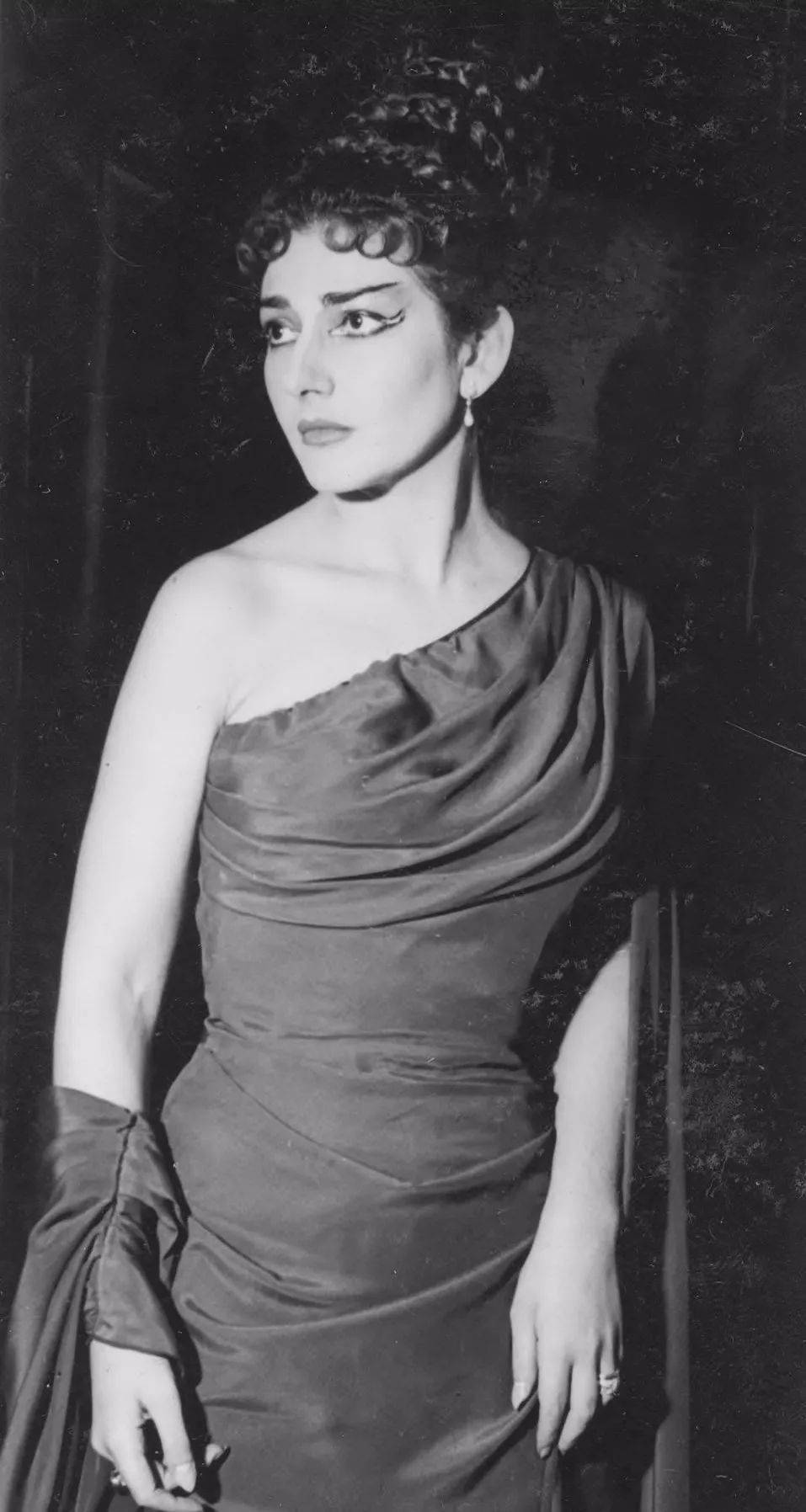 玛丽亚·卡拉斯诞辰 | 为艺术,为爱情,一代歌后的旷世传奇_歌剧_演出