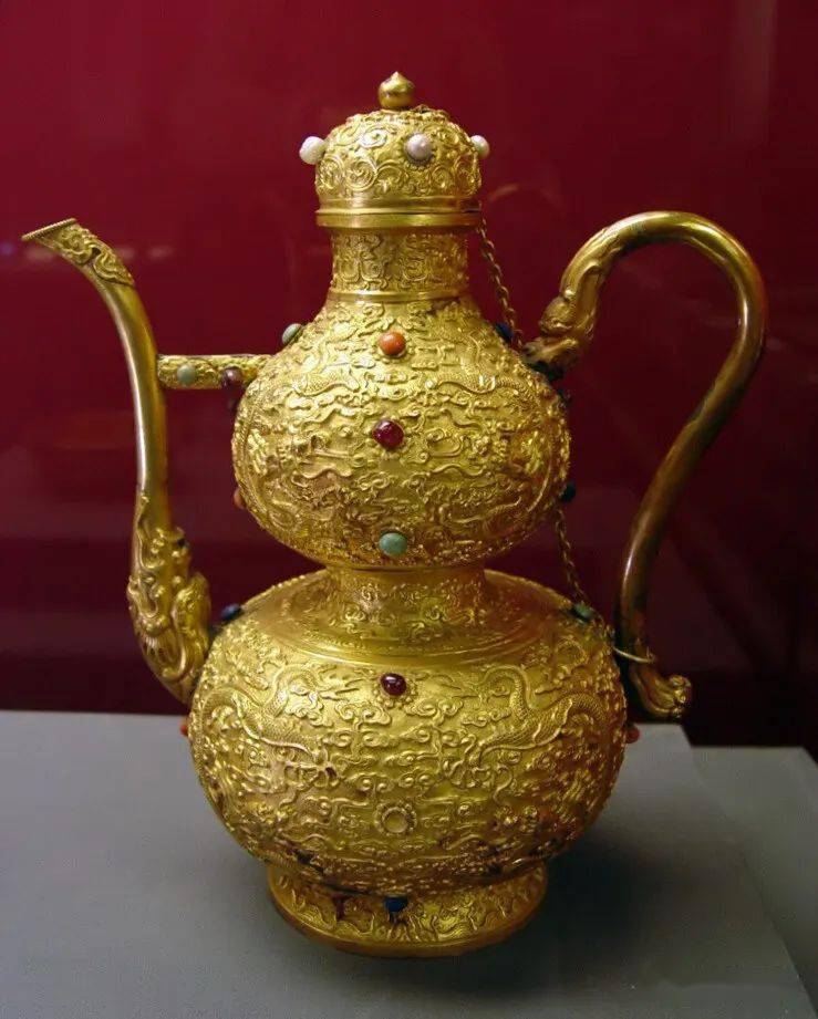 清代皇家金器(上)_执壶_乾隆_金质