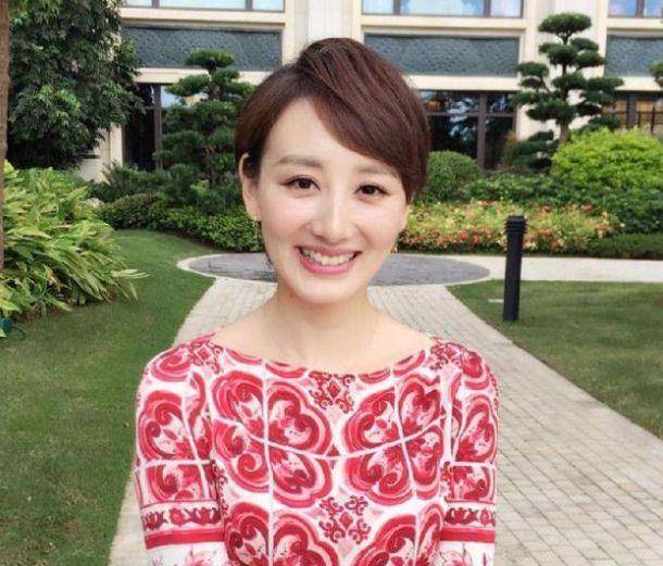 江苏主持人晓敏自曝做医美,素颜出镜皮肤细腻,现在体重不超100_李好