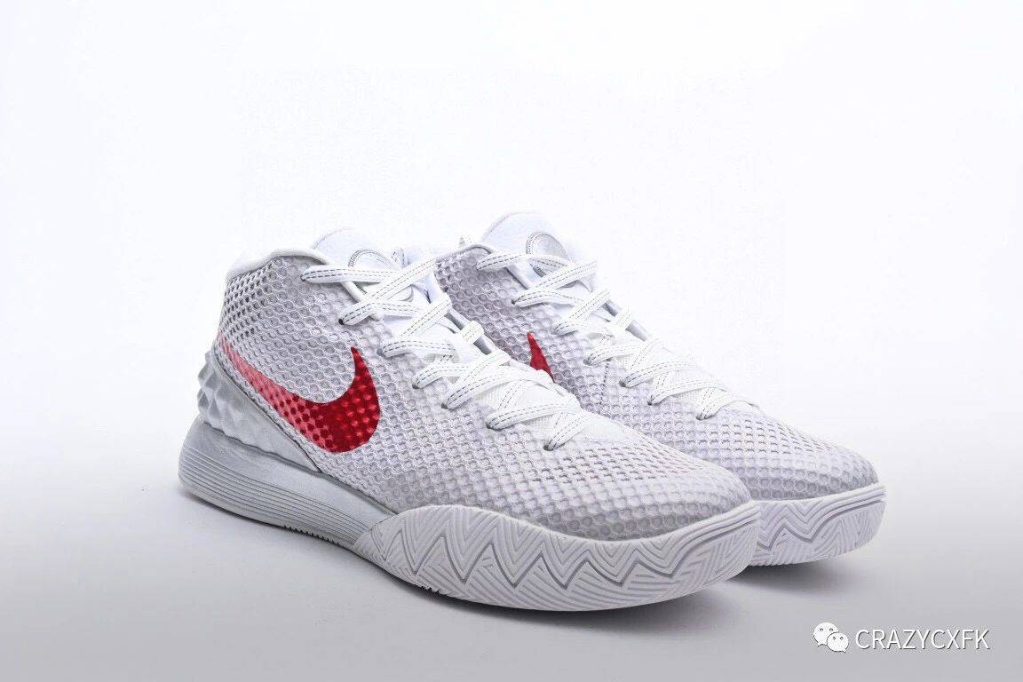 耐克欧文一代 nike kyrie 1 infrared 篮球鞋_抓地力_动态_气垫