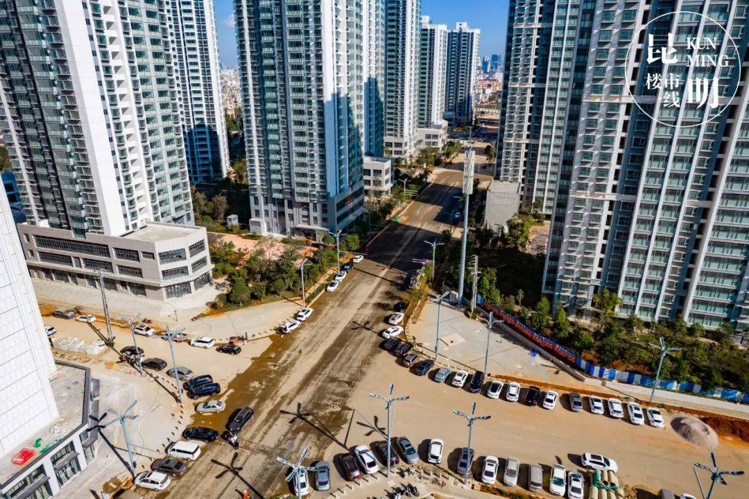 飞虎大道正铺沥青,巫家坝交通大爆发_路段_道路_部分