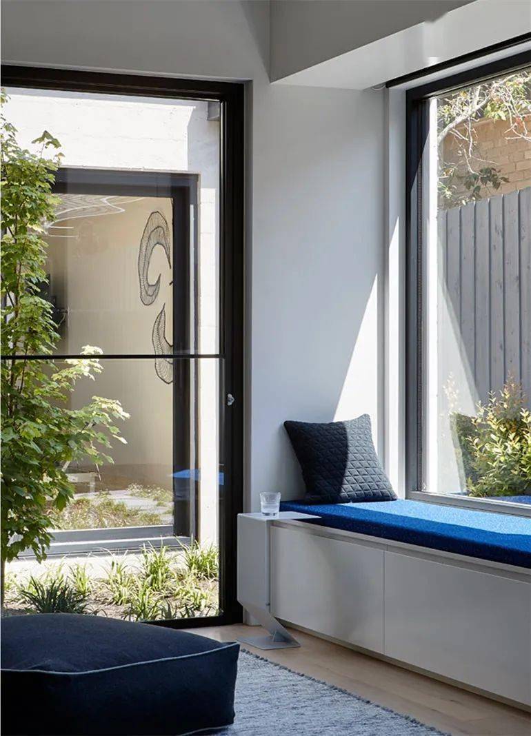 严谨细节,是简约优雅的转化_建筑_perkins_空间