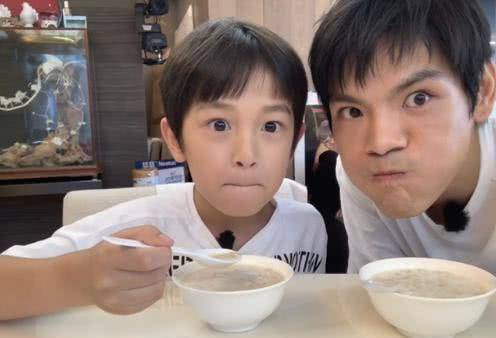 向佐再与李亦航相聚,对于郭碧婷的称呼让大家好奇,要当花童么?