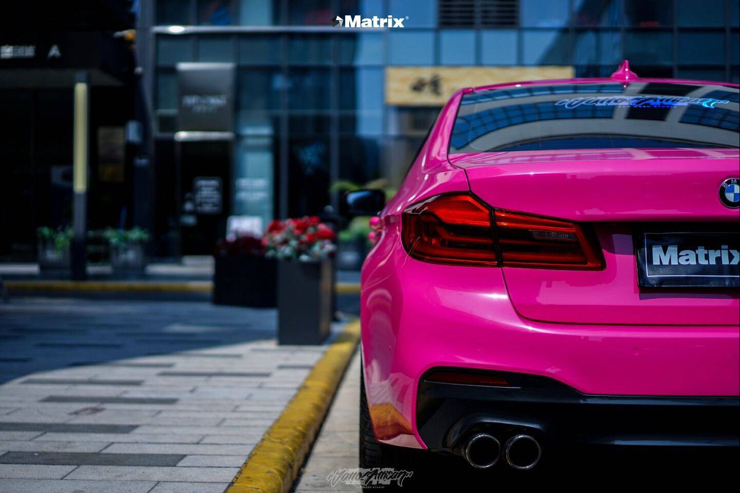 宝马矩阵matrix改色膜甜菜根紫, 媚而不俗的紫红色_搜狐汽车_搜狐网