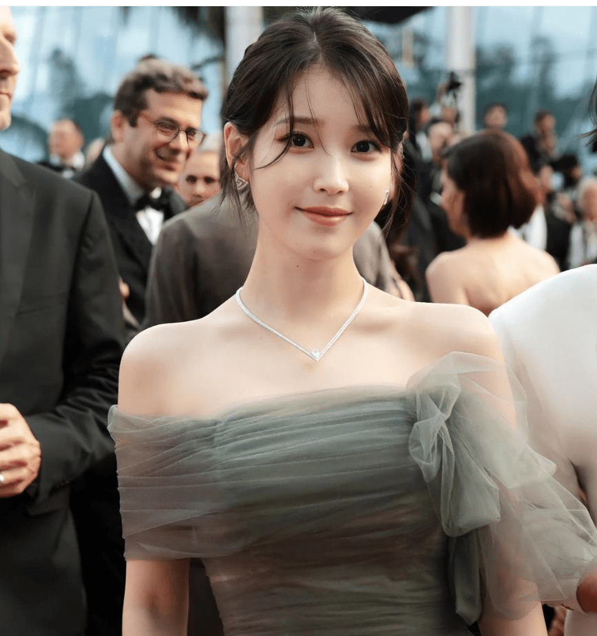iu 是否开始展现「老态」在韩国网络掀起热烈争论_影片_年龄_演唱会