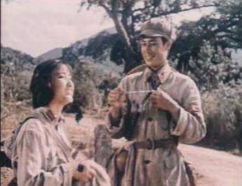 谢晋导演为何要剪掉《红色娘子军》中洪常青和琼花的“爱情戏”？