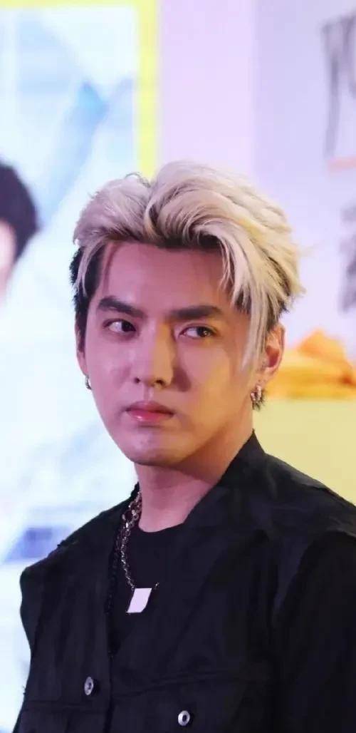 吴亦凡被判13年,这8位女明星,恨不得钻进地缝里_李雪琴_苏芒_李小璐