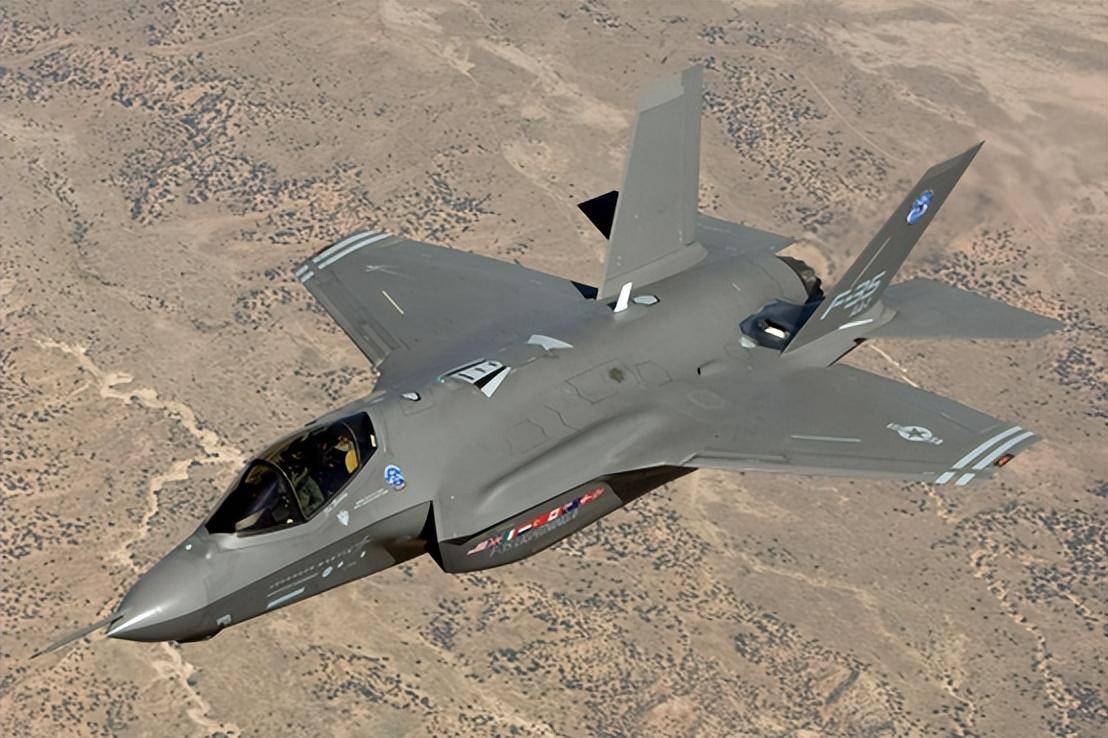 向美国顶尖军火商洛克希德·马丁公司购买35架美国f35a战斗机,兼容